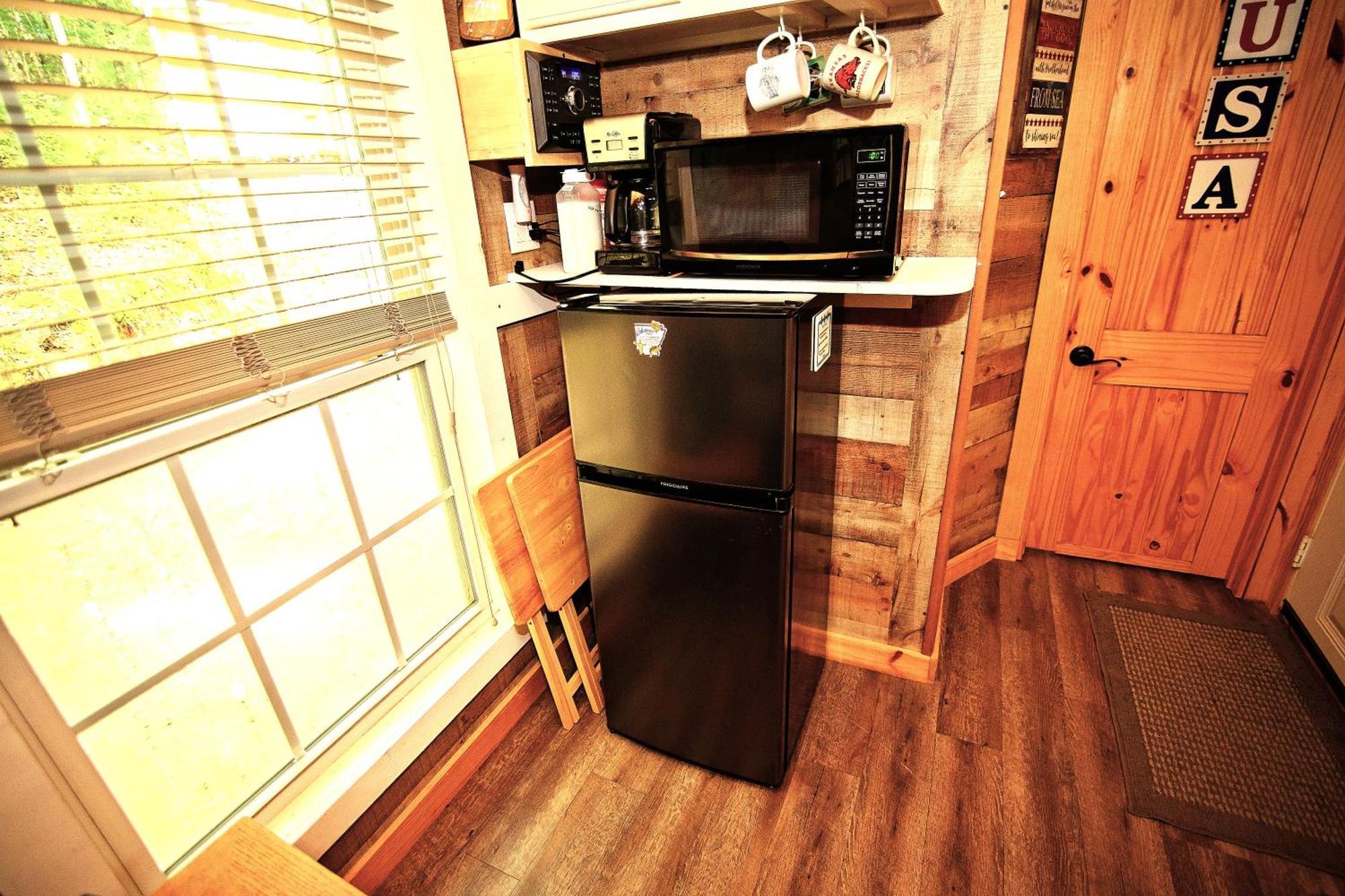 The Americana - Parker Creek Bend Cabins مورفريسبورو المظهر الخارجي الصورة