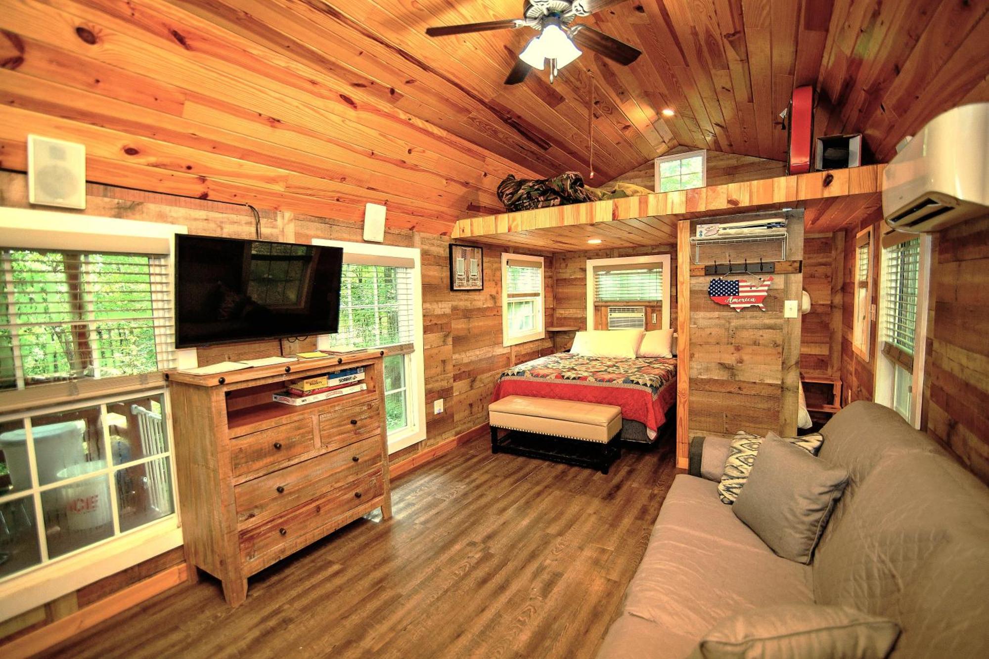 The Americana - Parker Creek Bend Cabins مورفريسبورو المظهر الخارجي الصورة