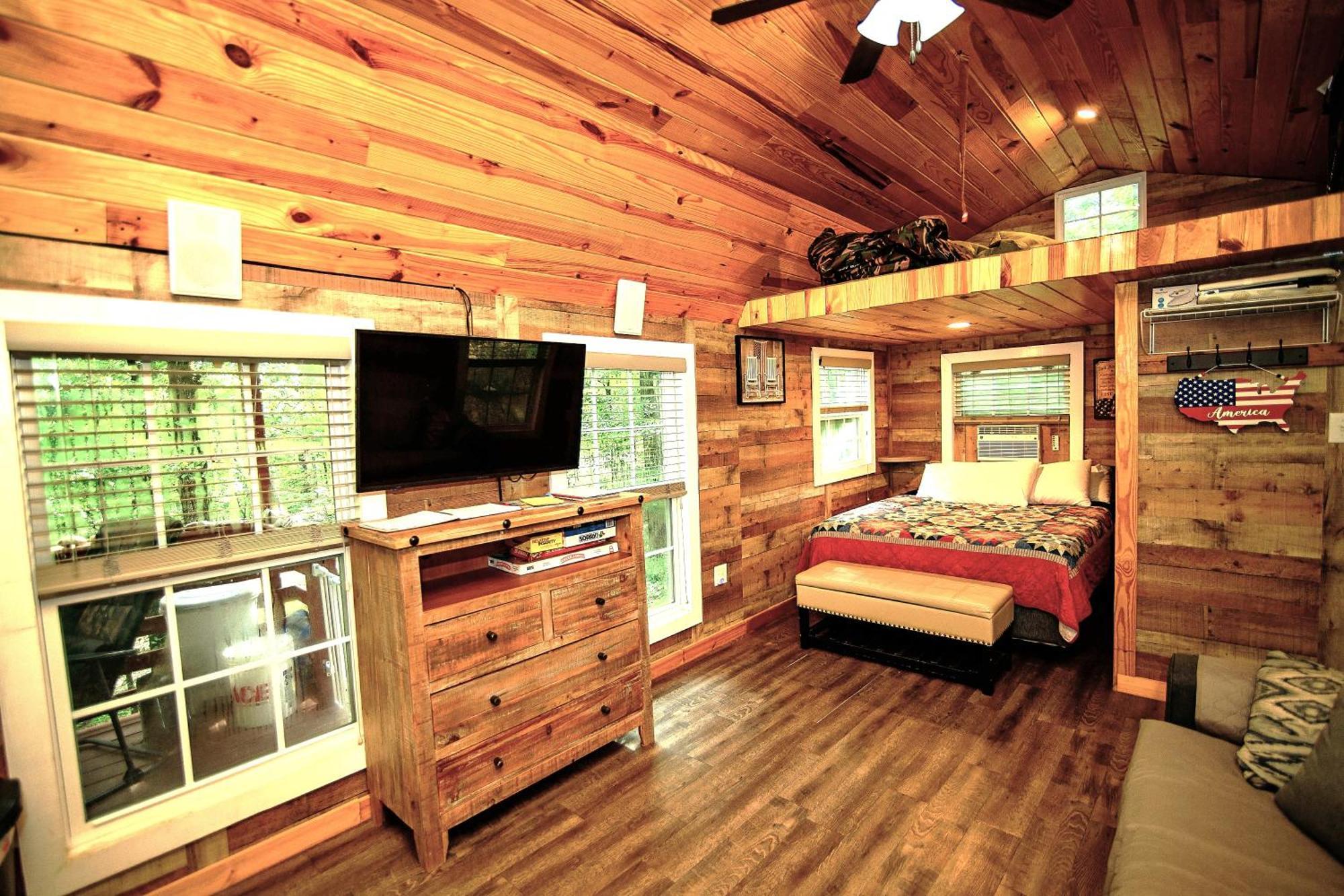 The Americana - Parker Creek Bend Cabins مورفريسبورو المظهر الخارجي الصورة