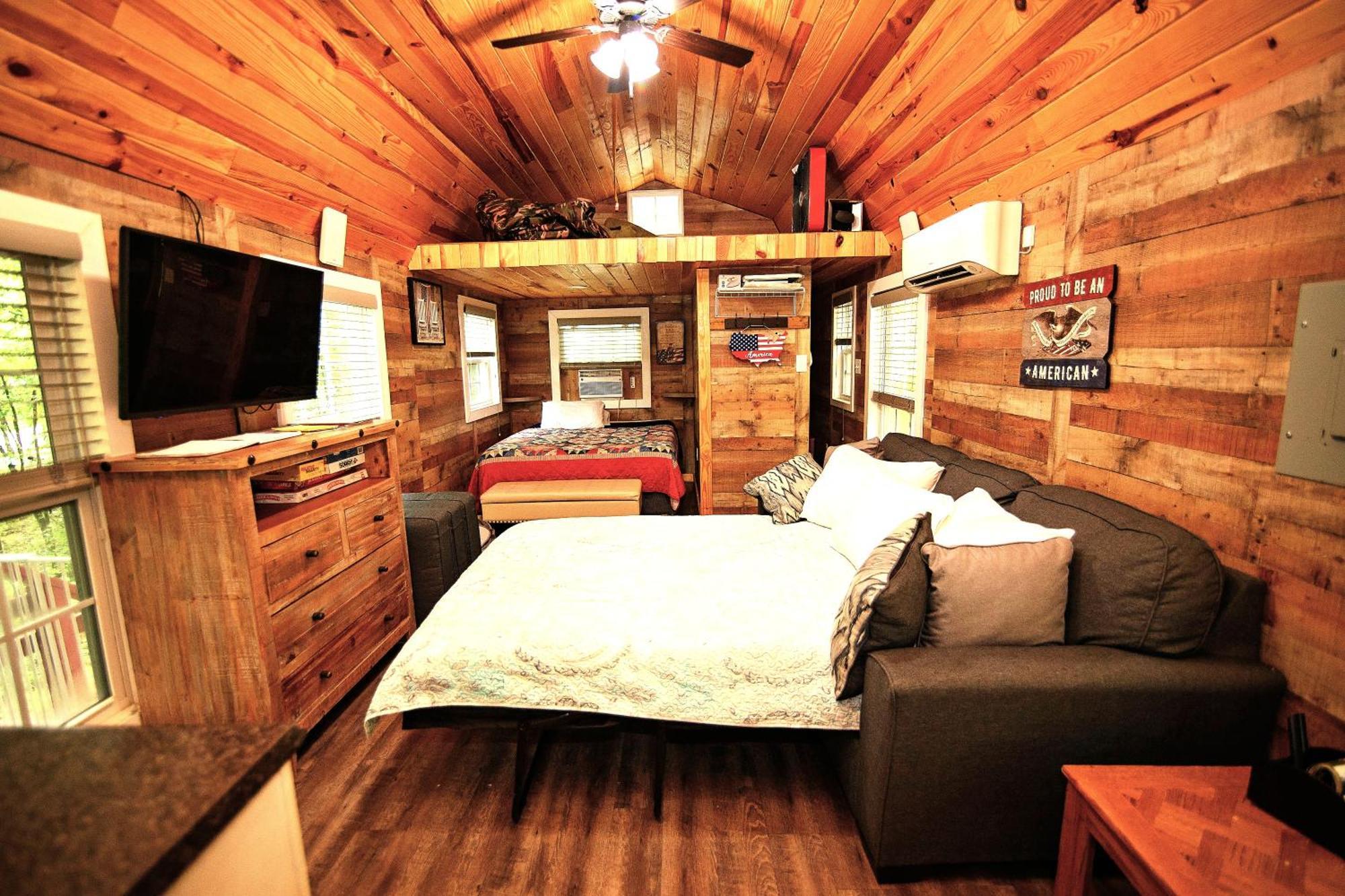 The Americana - Parker Creek Bend Cabins مورفريسبورو المظهر الخارجي الصورة